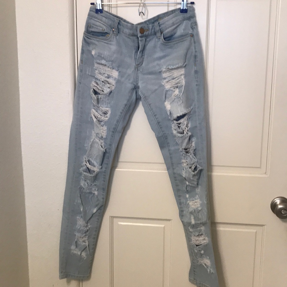 Blank NYC distressed size 27